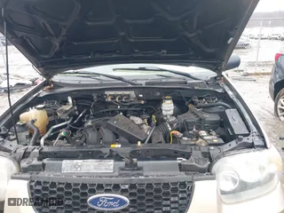 2007 Ford Escape Limited with VIN 1FMYU04137KA67003, listed as a IAAI auction lot 41663853 with 193,651 mi miles. Bid and sale history available at carsss.com. Image 10.