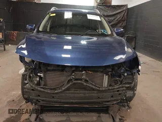 2019 Nissan Rogue SV with VIN KNMAT2MV4KP509533, listed as a IAAI auction lot 41939103 with 68,071 mi miles. Bid and sale history available at carsss.com. Image 13.