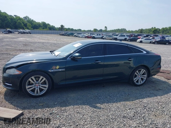 2014 Jaguar XJ Portfolio z VIN SAJWA2GZ4E8V60315, wystawiony jako IAAI lot #42293880 z przebiegiem 97 712 mil mil oraz . Historia ofert i sprzedaży dostępna na DreamBid. Obrazek 14.