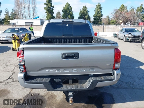 2018 Toyota Tacoma SR with VIN 3TMCZ5AN6JM185891, listed as a IAAI auction lot 41450665 with 53,749 mi miles and . Bid and sale history available at DreamBid. Image 17.