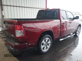 2021 Ram 1500 Big Horn z VIN 1C6SRFBTXMN537368, wystawiony jako IAAI lot #42183805 z przebiegiem 66 844 mil mil oraz . Historia ofert i sprzedaży dostępna na DreamBid. Obrazek 4.