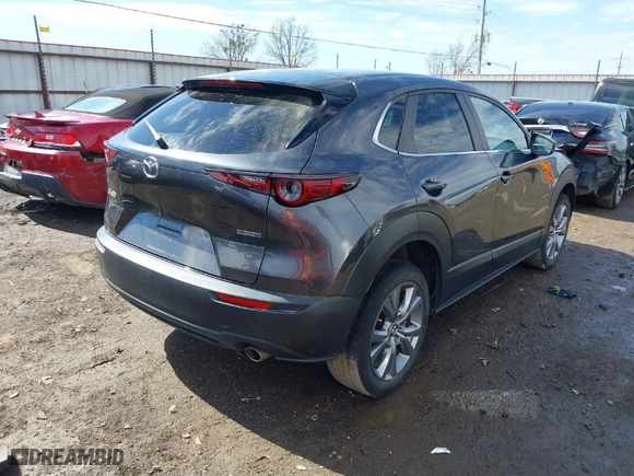 2021 Mazda CX-30 Select with VIN 3MVDMABL2MM220311, listed as a IAAI auction lot 41643540 with NaN miles. Bid and sale history available at carsss.com. Image 4.