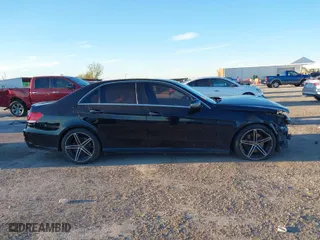 2014 Mercedes-Benz E-Class E 350 Sport with VIN WDDHF5KB2EB038828, listed as a IAAI auction lot 41238332 with 180,580 mi miles. Bid and sale history available at carsss.com. Image 14.