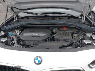 2020 BMW X2 sDrive28i with VIN WBXYH9C02L5P59822, listed as a IAAI auction lot 41893205 with 1 mi miles. Bid and sale history available at carsss.com. Image 10.