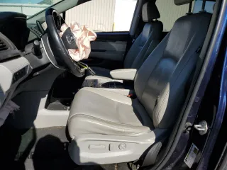 2019 Honda Odyssey EX-L with VIN 5FNRL6H70KB025729, listed as a Copart auction lot 46331235 with 123,682 mi miles and Salvage Title. Bid and sale history available at carsss.com. Image 7.