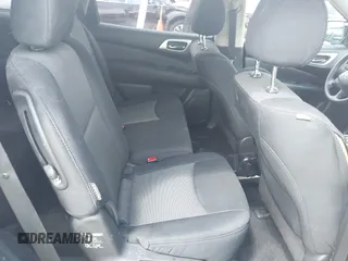2018 Nissan Pathfinder S z VIN 5N1DR2MM9JC614833, wystawiony jako IAAI lot #42166948 z przebiegiem 157 647 mil mil oraz . Historia ofert i sprzedaży dostępna na DreamBid. Obrazek 8.
