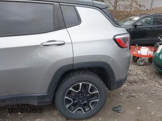 2020 Jeep Compass Trailhawk with VIN 3C4NJDDB9LT127231, listed as a IAAI auction lot 41817392 with 111,344 mi miles and . Bid and sale history available at carsss.com. Image 12.
