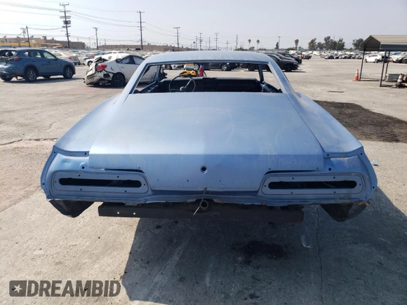 1967 Chevrolet Impala z VIN 168877J149719, wystawiony jako Copart lot #71652484 z przebiegiem 38 801 mil mil oraz Szkoda całkowita • Salvage title. Historia ofert i sprzedaży dostępna na DreamBid. Obrazek 6.