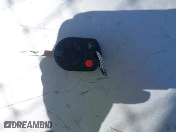 2012 Ford Focus SE с VIN 1FAHP3F20CL456565, выставлен на аукционе IAAI как лот 42045389 с пробегом 164 323 миль миль и . История ставок и продаж доступна на DreamBid. Изображение 11.
