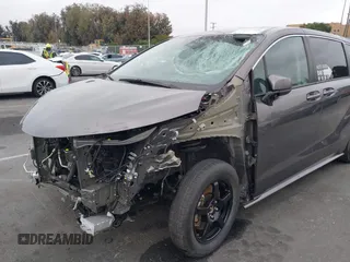2022 Toyota Sienna LE z VIN 5TDKRKEC1NS099302, wystawiony jako IAAI lot #42243486 z przebiegiem 209 339 mil mil oraz . Historia ofert i sprzedaży dostępna na DreamBid. Obrazek 6.