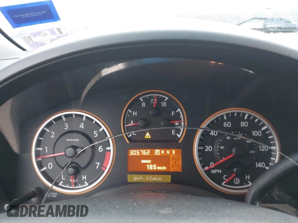 2008 Nissan Titan SE with VIN 1N6BA06A98N346260, listed as a IAAI auction lot 41511692 with 305,762 mi miles. Bid and sale history available at carsss.com. Image 7.