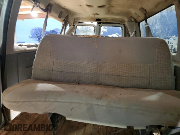 2004 Ford Econoline Passenger XL with VIN 1FBSS31L04HA31211, listed as a Copart auction lot 45018845 with 388,248 mi miles and Salvage Title. Bid and sale history available at carsss.com. Image 10.