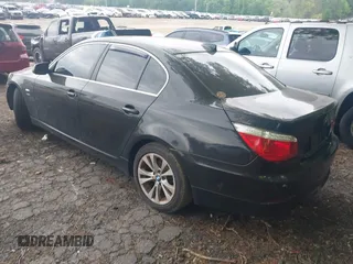 2010 BMW 5 Series 535i xDrive with VIN WBANV9C5XAC390640, listed as a IAAI auction lot 42100762 with 206,020 mi miles. Bid and sale history available at carsss.com. Image 3.