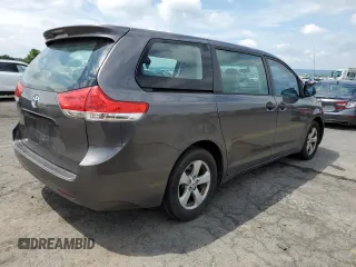 2012 Toyota Sienna с VIN 5TDZK3DCXCS198708, выставлен на аукционе Copart как лот 62806745 с пробегом 172 460 миль миль и Списание • Salvage title. История ставок и продаж доступна на DreamBid. Изображение 3.