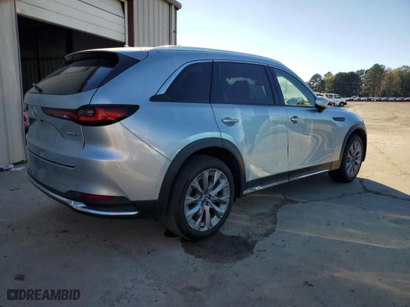 2024 Mazda CX-90 3.3 Turbo Premium with VIN JM3KKDHD0R1147869, listed as a Copart auction lot 80957784 with 31,128 mi miles and Clean Title. Bid and sale history available at carsss.com. Image 3.