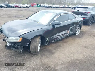 2012 Audi A5 Premium Plus z VIN WAULFAFR4CA021100, wystawiony jako IAAI lot #42026368 z przebiegiem 113 291 mil mil oraz . Historia ofert i sprzedaży dostępna na DreamBid. Obrazek 6.