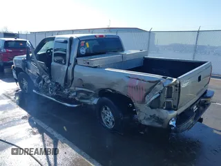 2003 Chevrolet Silverado 1500 LT with VIN 2GCEK19T431351084, listed as a IAAI auction lot 41995382 with 235,033 mi miles and . Bid and sale history available at DreamBid. Image 3.