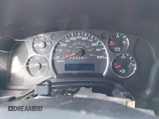 2017 Chevrolet Express Cargo z VIN 1GCWGAFF5H1326857, wystawiony jako IAAI lot #42770203 z przebiegiem Nie podano mil oraz . Historia ofert i sprzedaży dostępna na DreamBid. Obrazek 7.