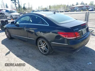 2014 Mercedes-Benz E 350 с VIN WDDKJ5KB8EF247908, выставлен на аукционе IAAI как лот 41916727 с пробегом 179 762 миль миль и . История ставок и продаж доступна на DreamBid. Изображение 3.