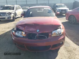 2013 BMW 1 Series 128i z VIN WBAUP9C51DVS94863, wystawiony jako Copart lot #44164275 z przebiegiem 71 162 mil mil oraz Szkoda całkowita • Salvage title. Historia ofert i sprzedaży dostępna na DreamBid. Obrazek 5.