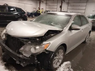 2014 Toyota Camry L with VIN 4T4BF1FK4ER412428, listed as a IAAI auction lot 41573095 with 130,000 mi miles. Bid and sale history available at carsss.com. Image 17.
