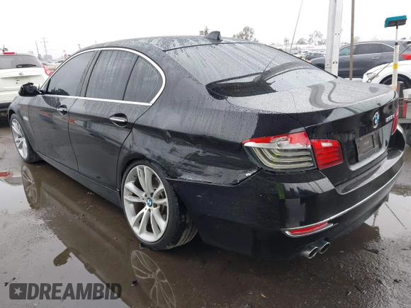 2014 BMW 5 Series 535d z VIN WBAXA5C5XED689221, wystawiony jako IAAI lot #41782273 z przebiegiem 116 510 mil mil oraz . Historia ofert i sprzedaży dostępna na DreamBid. Obrazek 3.