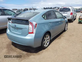 2014 Toyota Prius Four with VIN JTDKN3DU9E1808146, listed as a IAAI auction lot 42054435 with 86,915 mi miles. Bid and sale history available at carsss.com. Image 4.