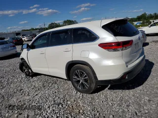 2018 Toyota Highlander LE with VIN 5TDZARFH4JS033748, listed as a Copart auction lot 55203825 with Not provided miles and Salvage title. Bid and sale history available at DreamBid. Image 2.