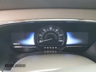 2015 Lincoln Navigator z VIN 5LMJJ2HT0FEJ12667, wystawiony jako Copart lot #45957575 z przebiegiem 138 861 mil mil oraz Szkoda całkowita • Salvage title. Historia ofert i sprzedaży dostępna na DreamBid. Obrazek 9.