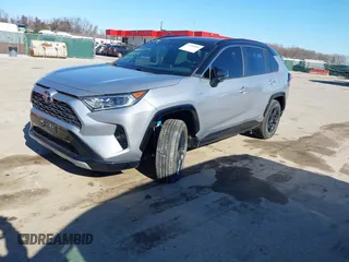 2021 Toyota RAV4 Hybrid XSE with VIN 4T3E6RFV7MU033736, listed as a IAAI auction lot 41640884 with 35,563 mi miles and . Bid and sale history available at DreamBid. Image 2.