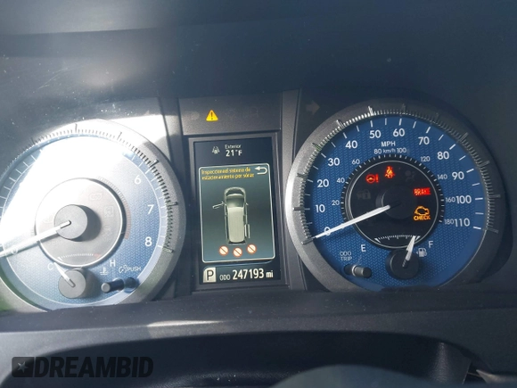 2016 Toyota Sienna Ltd with VIN 5TDDK3DC6GS133774, listed as a IAAI auction lot 41580518 with 247,193 mi miles. Bid and sale history available at carsss.com. Image 7.