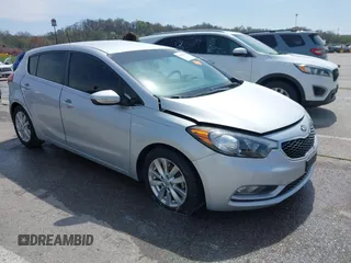 2015 Kia Forte EX with VIN KNAFX5A89F5371559, listed as a IAAI auction lot 41922050 with Not Provided miles and . Bid and sale history available at carsss.com. Image 1.