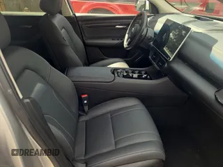 2023 VinFast VF 8 Eco с VIN RLLV1AEB5PH002749, выставлен на аукционе Copart как лот 61365875 с пробегом 5 916 миль миль и Списание • Salvage title. История ставок и продаж доступна на DreamBid. Изображение 5.