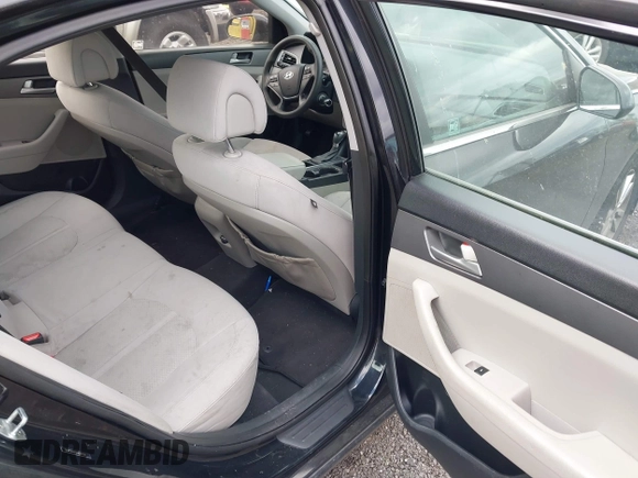 2015 Hyundai Sonata SE with VIN 5NPE24AF6FH251787, listed as a IAAI auction lot 42052990 with 139,466 mi miles and . Bid and sale history available at DreamBid. Image 8.