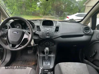 2016 Ford Fiesta S z VIN 3FADP4AJ8GM206305, wystawiony jako Copart lot #56752085 z przebiegiem 145 831 mil mil oraz Szkoda całkowita • Salvage title. Historia ofert i sprzedaży dostępna na DreamBid. Obrazek 9.