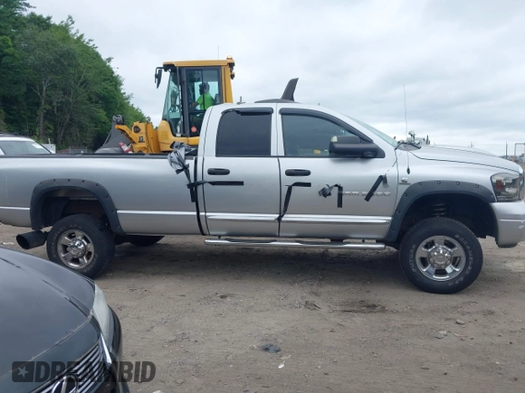 2006 Dodge 2500 Laramie with VIN 1D7KS28C46J188639, listed as a IAAI auction lot 42719819 with 293,910 mi miles and . Bid and sale history available at DreamBid. Image 13.