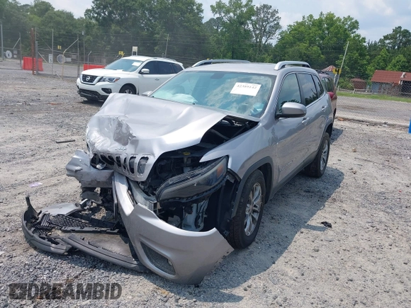 2019 Jeep Cherokee Latitude Plus with VIN 1C4PJLLB3KD184842, listed as a IAAI auction lot 42389142 with 123,324 mi miles and . Bid and sale history available at DreamBid. Image 17.