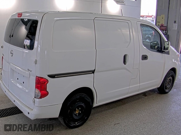 2020 Nissan NV200 SV with VIN 3N6CM0KN1LK704471, listed as a IAAI auction lot 42748291 with 99,672 mi miles and . Bid and sale history available at DreamBid. Image 2.