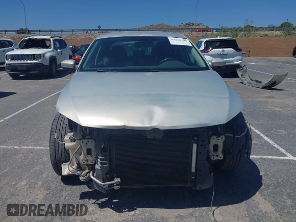 2011 Volkswagen Jetta SE with VIN 3VWDZ7AJXBM372921, listed as a IAAI auction lot 42226390 with 265,452 mi miles and . Bid and sale history available at DreamBid. Image 6.