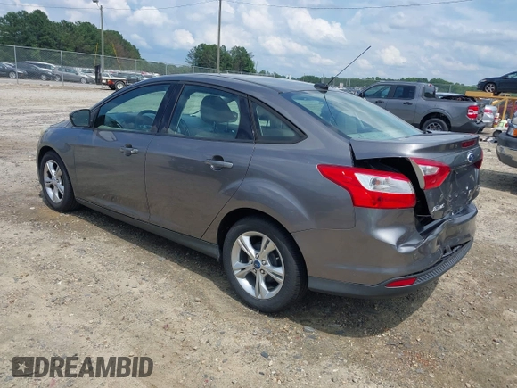 2013 Ford Focus SE z VIN 1FADP3F27DL267203, wystawiony jako IAAI lot #42470614 z przebiegiem 180 153 mil mil oraz . Historia ofert i sprzedaży dostępna na DreamBid. Obrazek 3.
