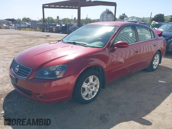 2005 Nissan Altima 2.5 S with VIN 1N4AL11D55N922251, listed as a IAAI auction lot 41964617 with 155,222 mi miles. Bid and sale history available at carsss.com. Image 2.
