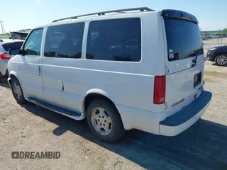 2004 Chevrolet Astro z VIN 1GNEL19X24B104686, wystawiony jako IAAI lot #42281386 z przebiegiem 154 038 mil mil oraz . Historia ofert i sprzedaży dostępna na DreamBid. Obrazek 3.