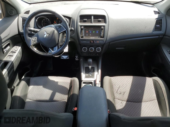2018 Mitsubishi Outlander ES z VIN JA4AP3AU0JU009093, wystawiony jako Copart lot #55962505 z przebiegiem 10 156 mil mil oraz Szkoda całkowita • Salvage title. Historia ofert i sprzedaży dostępna na DreamBid. Obrazek 8.