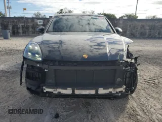 2020 Porsche Cayenne E-Hybrid with VIN WP1AE2AY7LDA22692, listed as a Copart auction lot 42208275 with 33,083 mi miles and Salvage title. Bid and sale history available at DreamBid. Image 5.