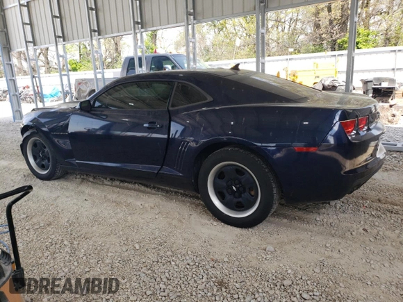 2010 Chevrolet Camaro LS z VIN 2G1FA1EVXA9193050, wystawiony jako Copart lot #52046535 z przebiegiem 161 457 mil mil oraz Szkoda całkowita • Salvage title. Historia ofert i sprzedaży dostępna na DreamBid. Obrazek 2.