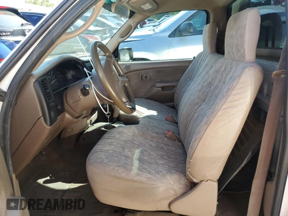 2003 Toyota Tacoma z VIN 5TENL42N53Z256698, wystawiony jako Copart lot #59738915 z przebiegiem 209 801 mil mil oraz Czysty tytuł • Clean title. Historia ofert i sprzedaży dostępna na DreamBid. Obrazek 7.