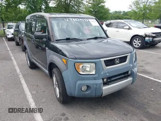 2003 Honda Element EX z VIN 5J6YH28543L017257, wystawiony jako IAAI lot #42391189 z przebiegiem 142 104 mil mil oraz . Historia ofert i sprzedaży dostępna na DreamBid. Obrazek 1.