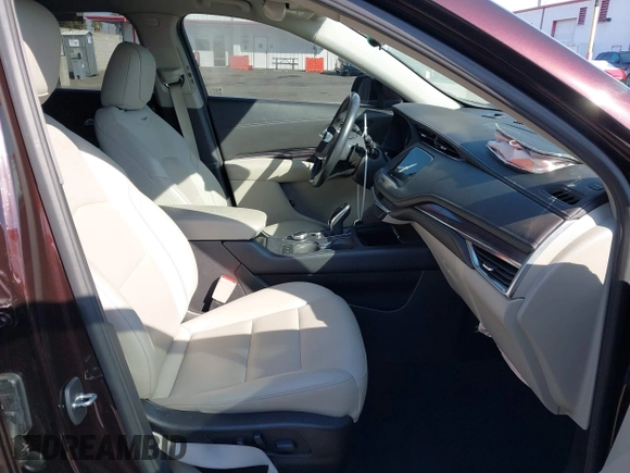 2021 Cadillac XT4 FWD Luxury with VIN 1GYAZAR43MF043816, listed as a IAAI auction lot 41593795 with 36,102 mi miles and . Bid and sale history available at DreamBid. Image 5.