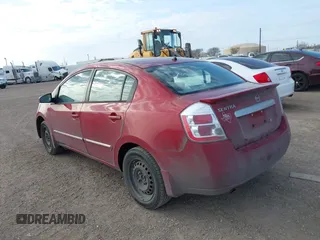 2012 Nissan Sentra 2.0 z VIN 3N1AB6AP5CL749562, wystawiony jako IAAI lot #41554063 z przebiegiem 198 244 mil mil oraz . Historia ofert i sprzedaży dostępna na DreamBid. Obrazek 14.