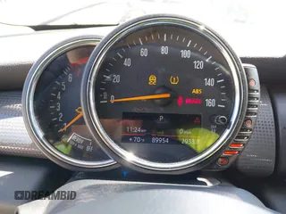 2016 MINI Hardtop z VIN WMWXP5C51G3B77048, wystawiony jako IAAI lot #42205734 z przebiegiem 89 954 mil mil oraz . Historia ofert i sprzedaży dostępna na DreamBid. Obrazek 7.